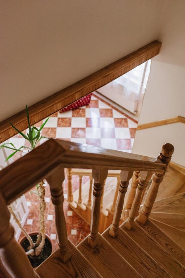 Mala Praha Hotel อุชโฮรอด ภายนอก รูปภาพ
