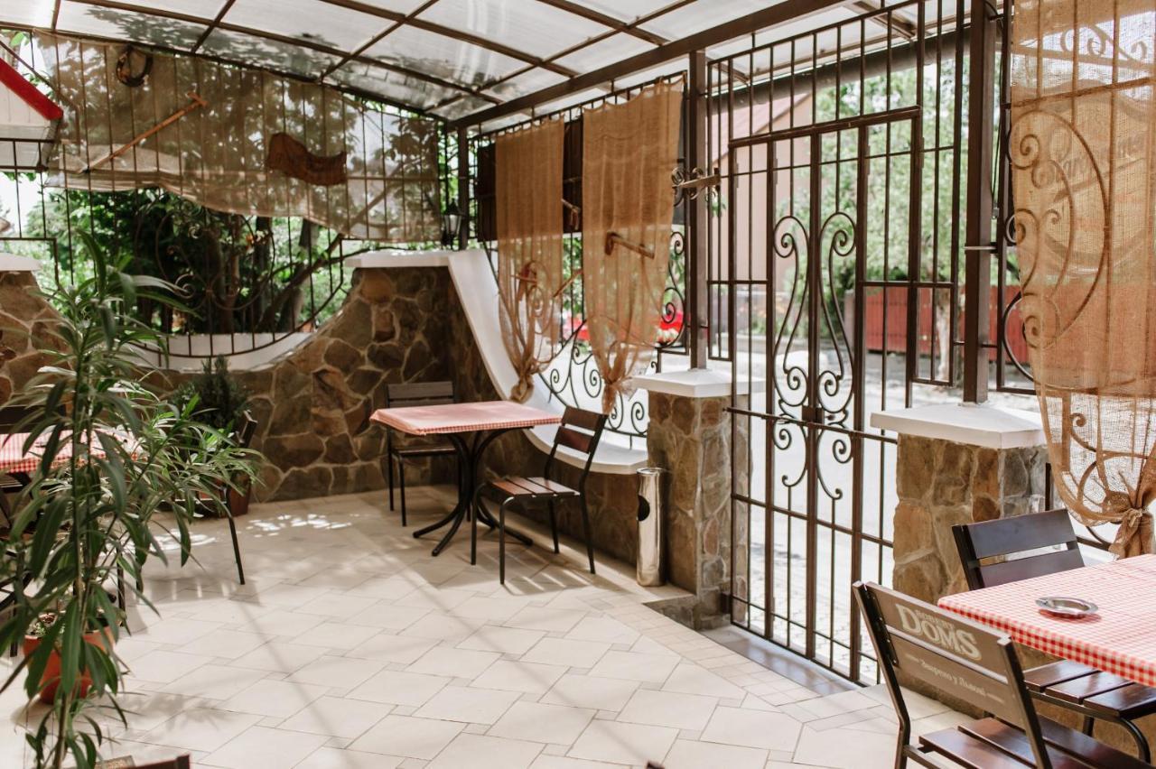 Mala Praha Hotel อุชโฮรอด ภายนอก รูปภาพ