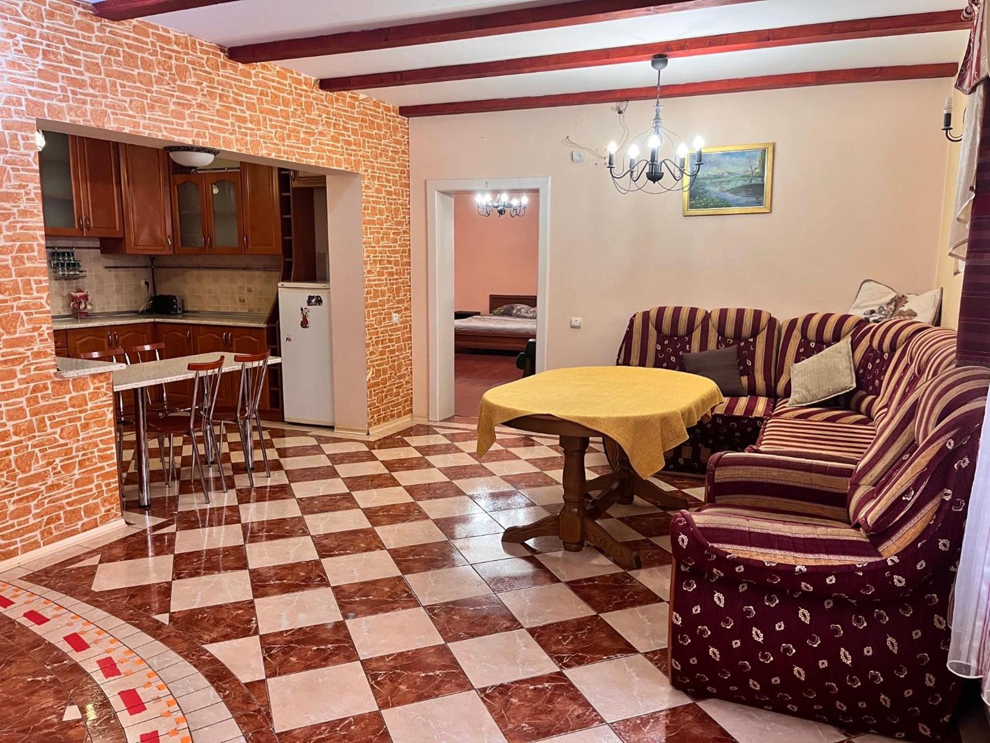 Mala Praha Hotel อุชโฮรอด ภายนอก รูปภาพ